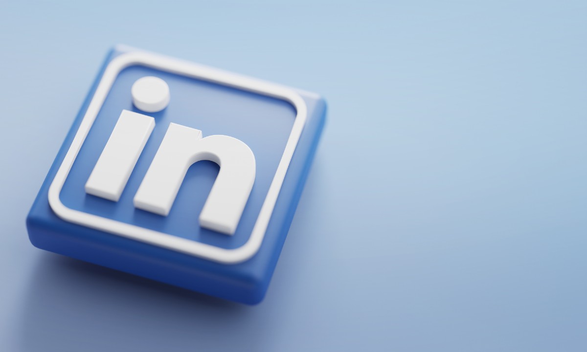 Logo 3D LinkedIn -5 strategie LinkedIn B2B